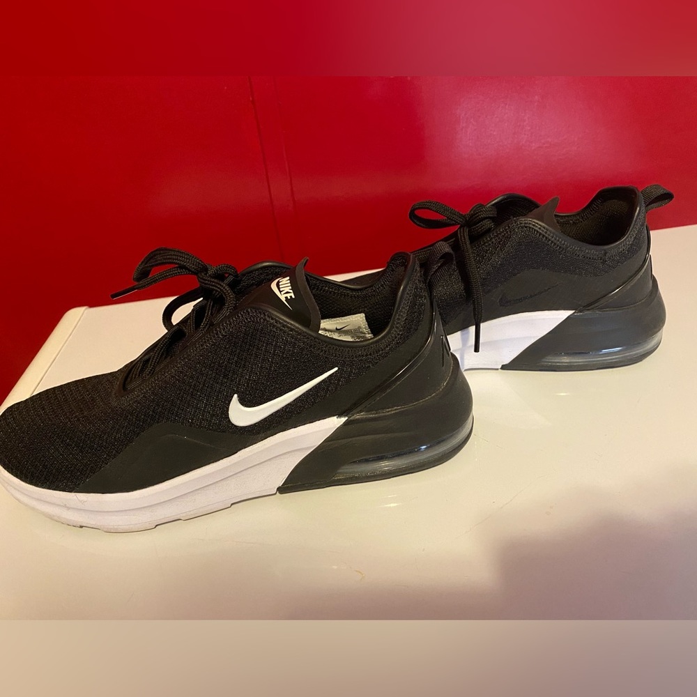 Womens Nike Air…